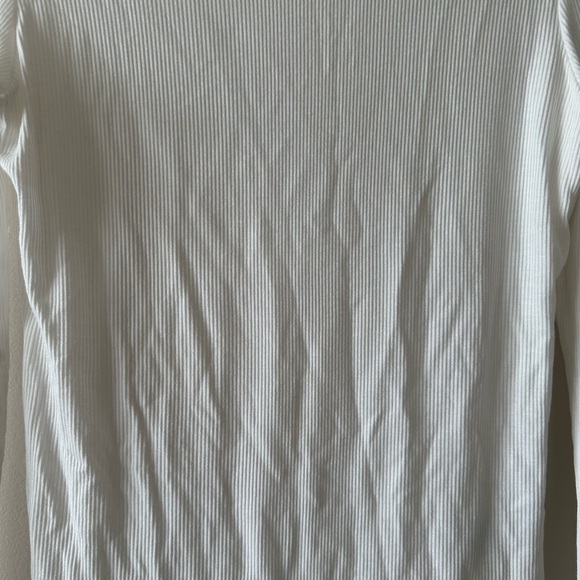 Women’s American Eagle soft & Sexy ribbed white Turtleneck shirt xs NWT - Picture 2 of 3